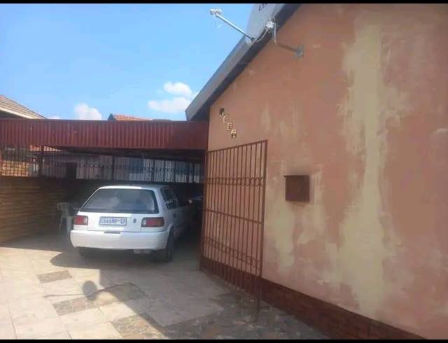 3 BEDROOM HOUSE FOR SALE IN SOSHANGUVE M